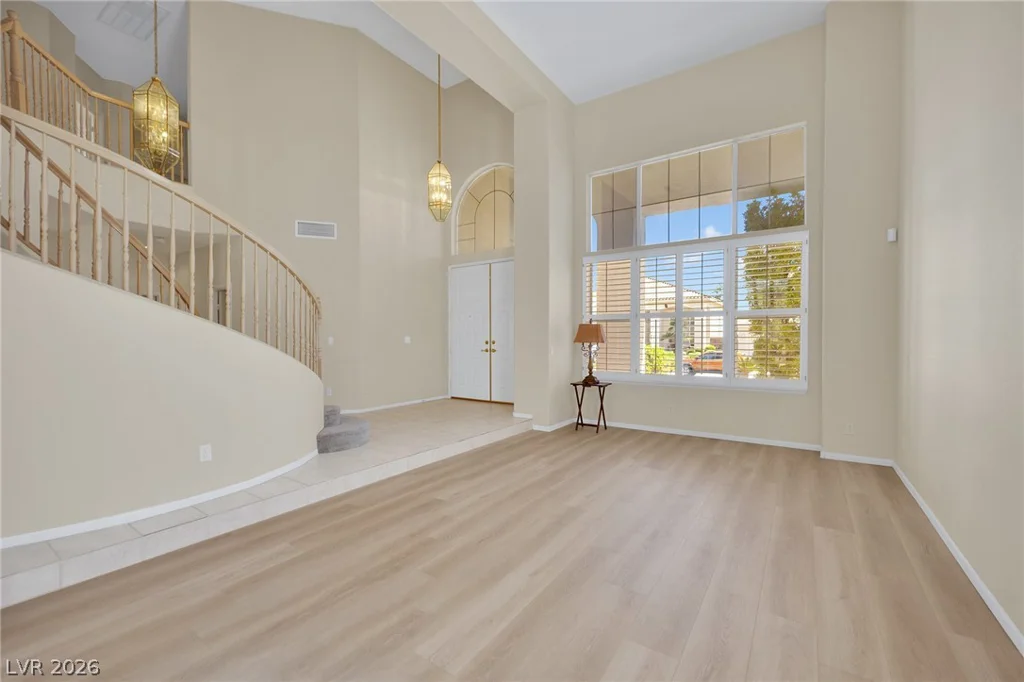 3755 Broadmead, Las Vegas, NV 89147