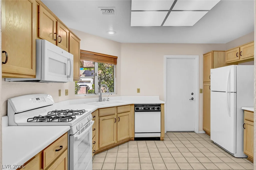 8613 Millsboro, Las Vegas, NV 89134