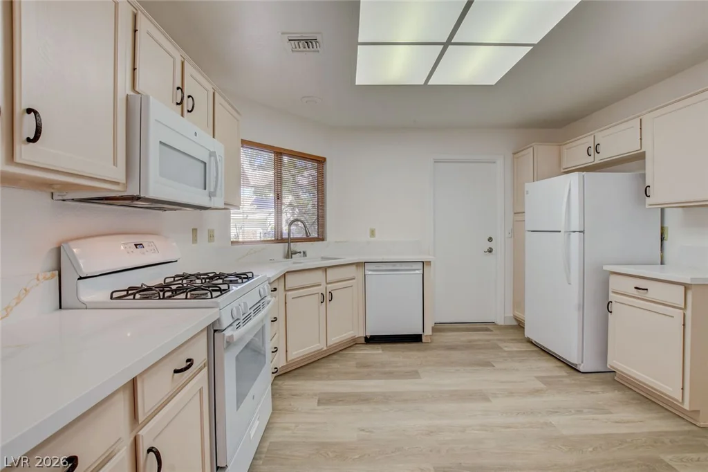8613 Millsboro, Las Vegas, NV 89134
