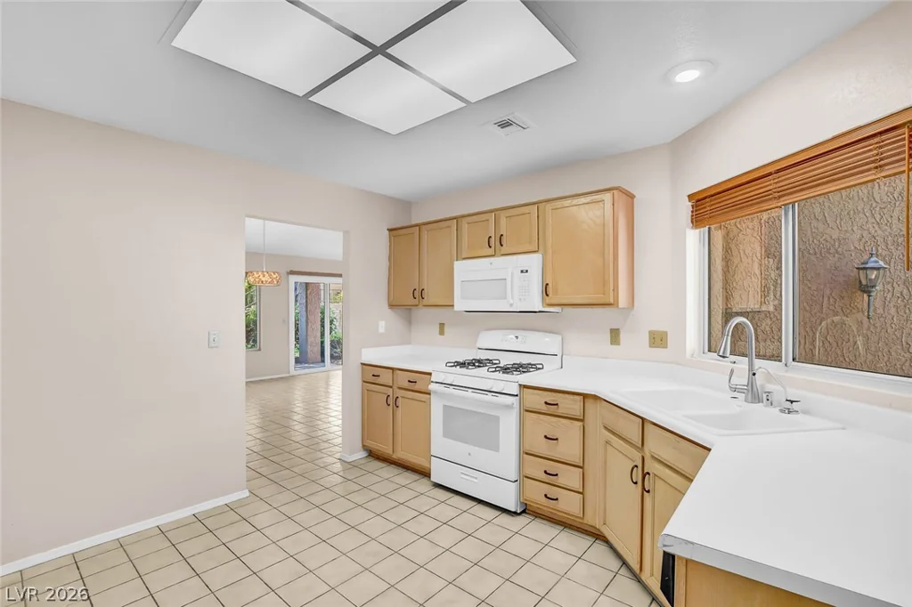 8613 Millsboro, Las Vegas, NV 89134