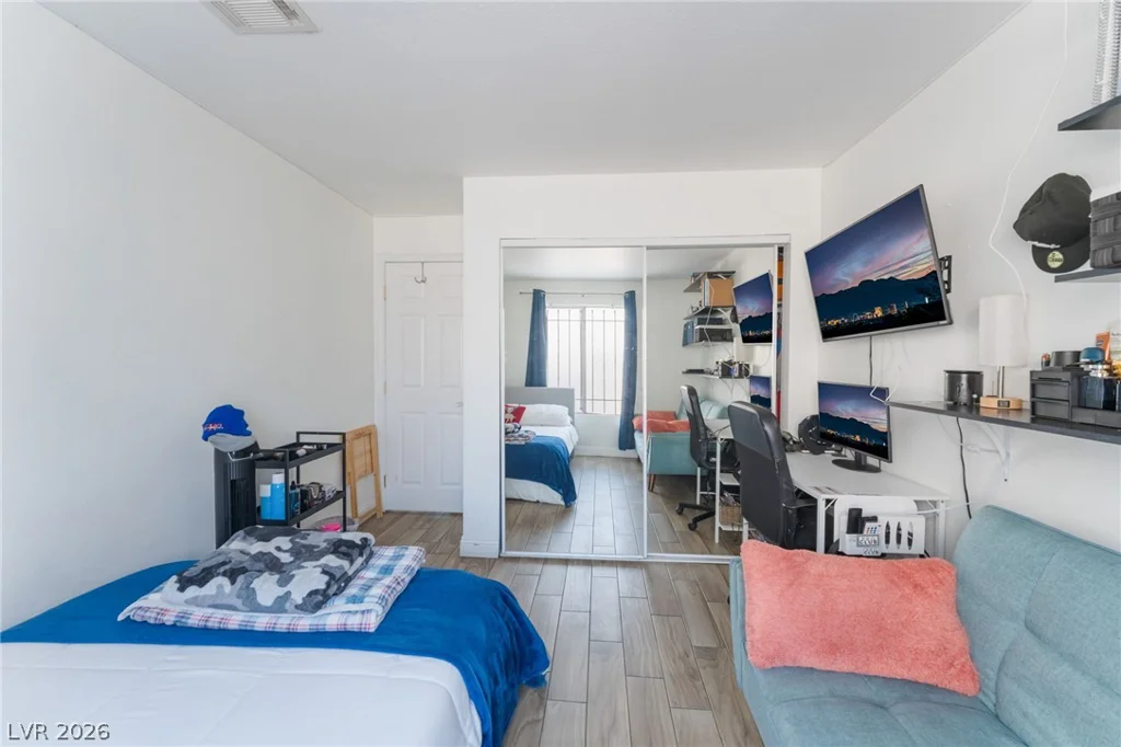 7200 Pirates Cove, Las Vegas, NV 89145
