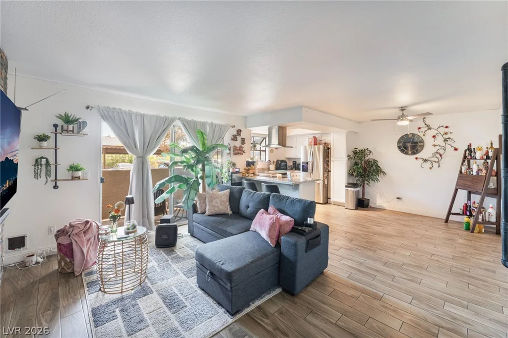 7200 Pirates Cove, Las Vegas, NV 89145