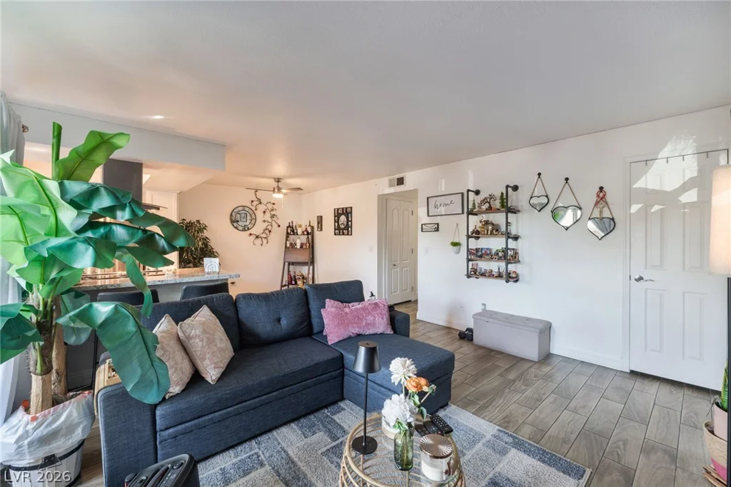 7200 Pirates Cove, Las Vegas, NV 89145