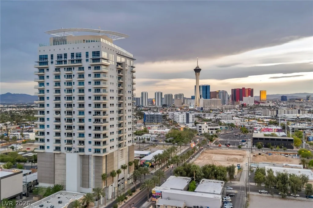 200 Hoover, Las Vegas, NV 89101