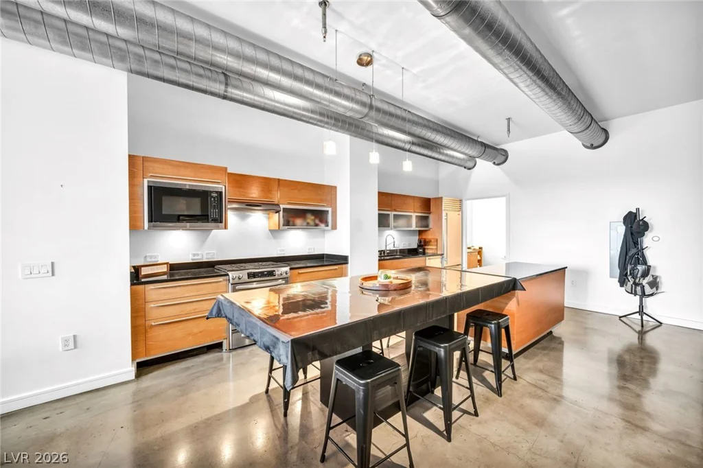200 Hoover, Las Vegas, NV 89101
