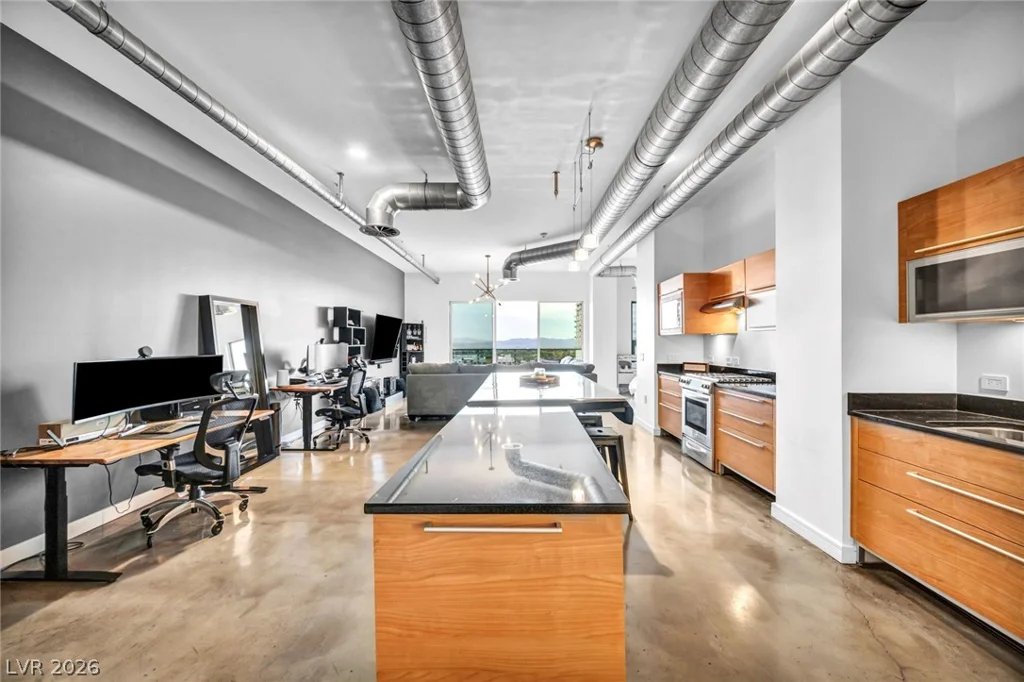 200 Hoover, Las Vegas, NV 89101