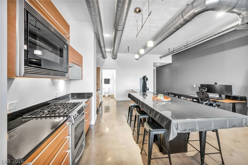 200 Hoover, Las Vegas, NV 89101