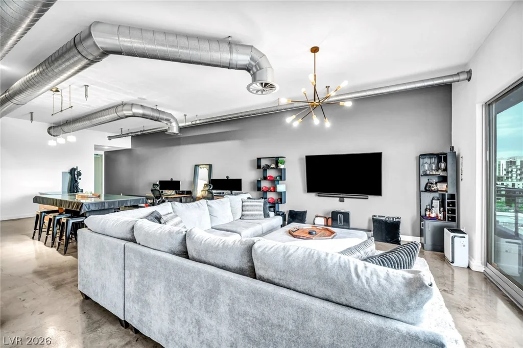 200 Hoover, Las Vegas, NV 89101