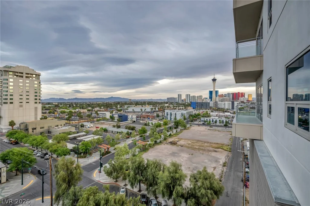 200 Hoover, Las Vegas, NV 89101