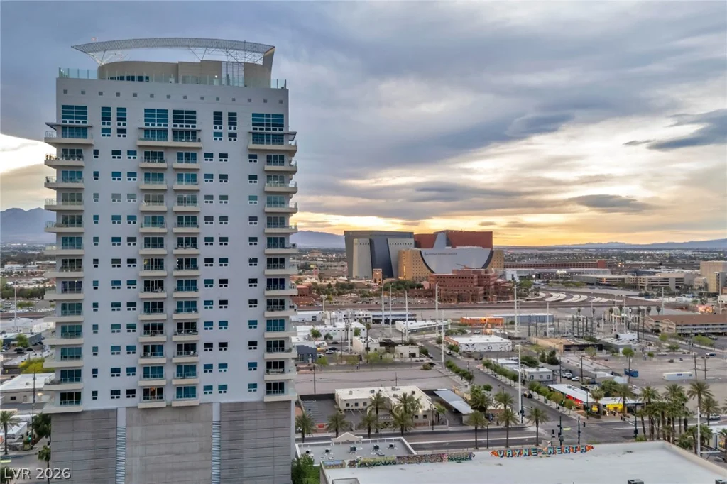 200 Hoover, Las Vegas, NV 89101