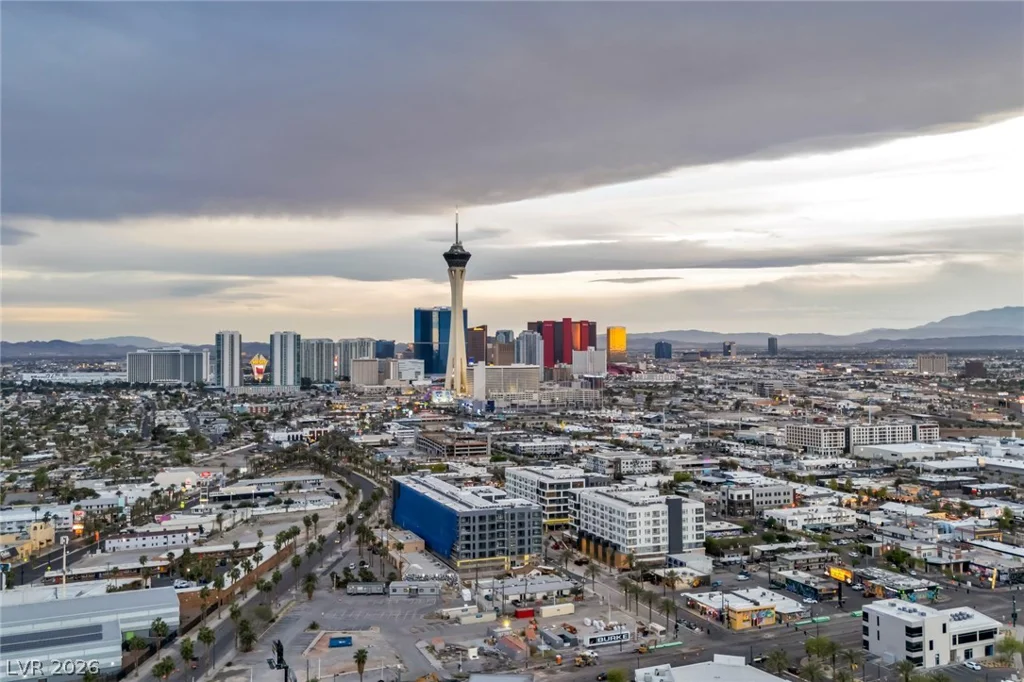 200 Hoover, Las Vegas, NV 89101