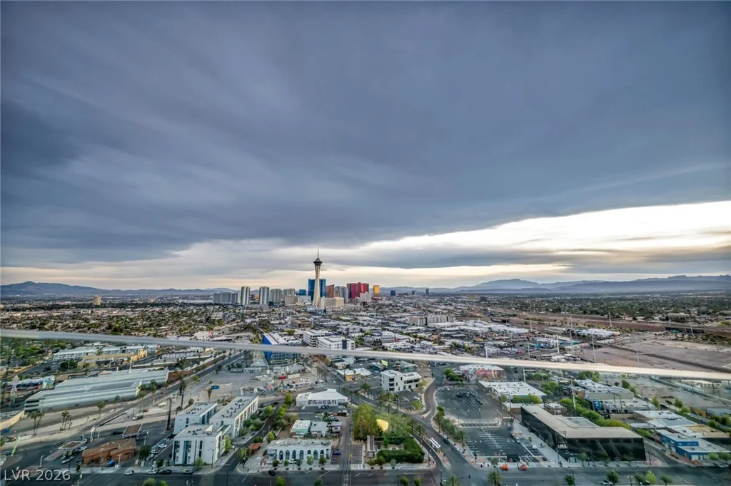 200 Hoover, Las Vegas, NV 89101