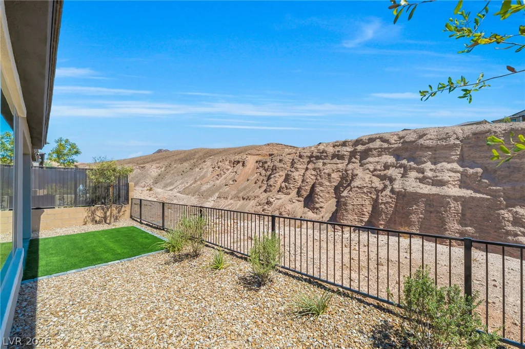 76 Crimson Cactus, Henderson, NV 89011