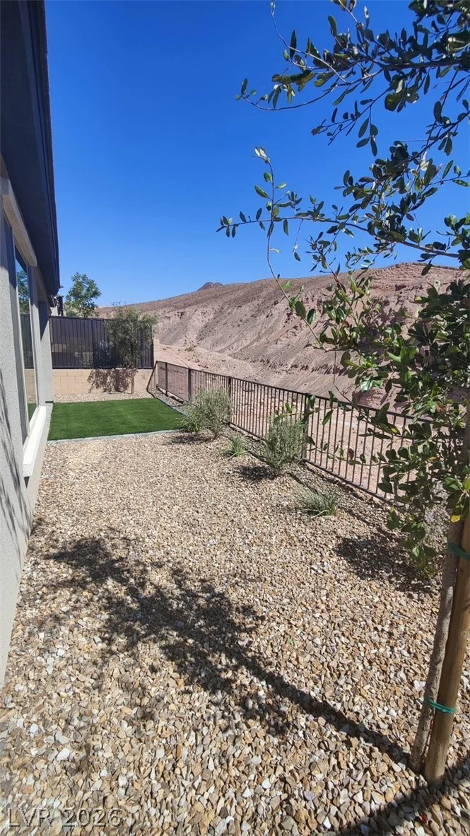 76 Crimson Cactus, Henderson, NV 89011