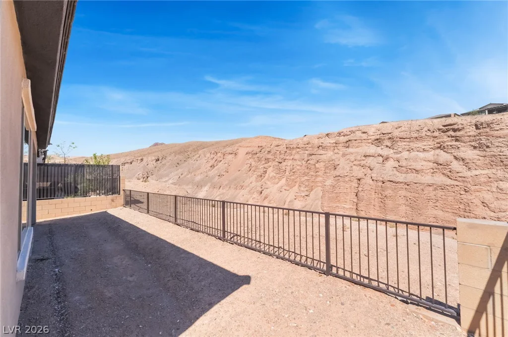 76 Crimson Cactus, Henderson, NV 89011
