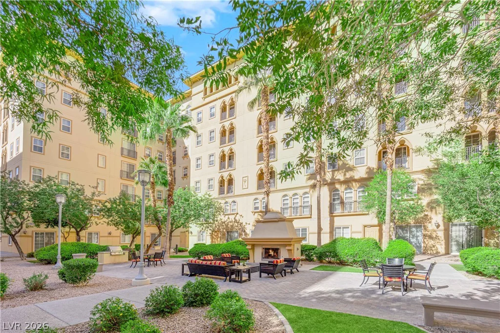 2455 Serene, Las Vegas, NV 89123