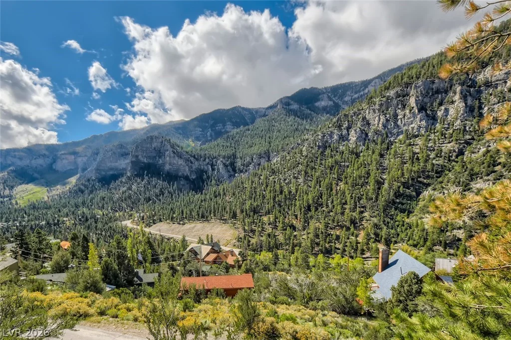 4947 Snow White, Mount Charleston, NV 89124
