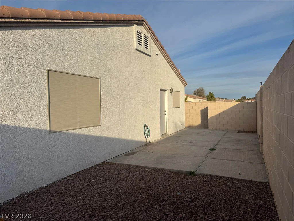 5281 Mineral Lake, Las Vegas, NV 89122