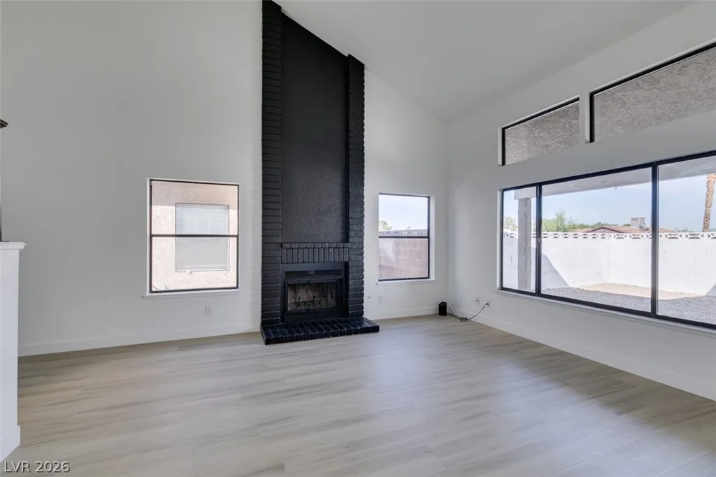 2429 Charteroak, Las Vegas, NV 89108