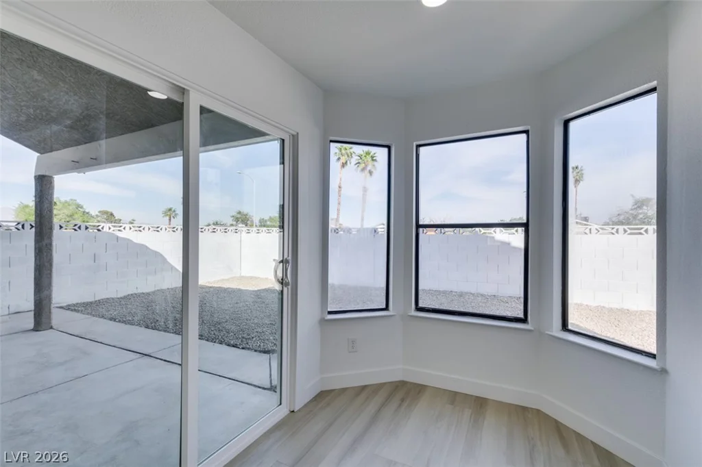 2429 Charteroak, Las Vegas, NV 89108