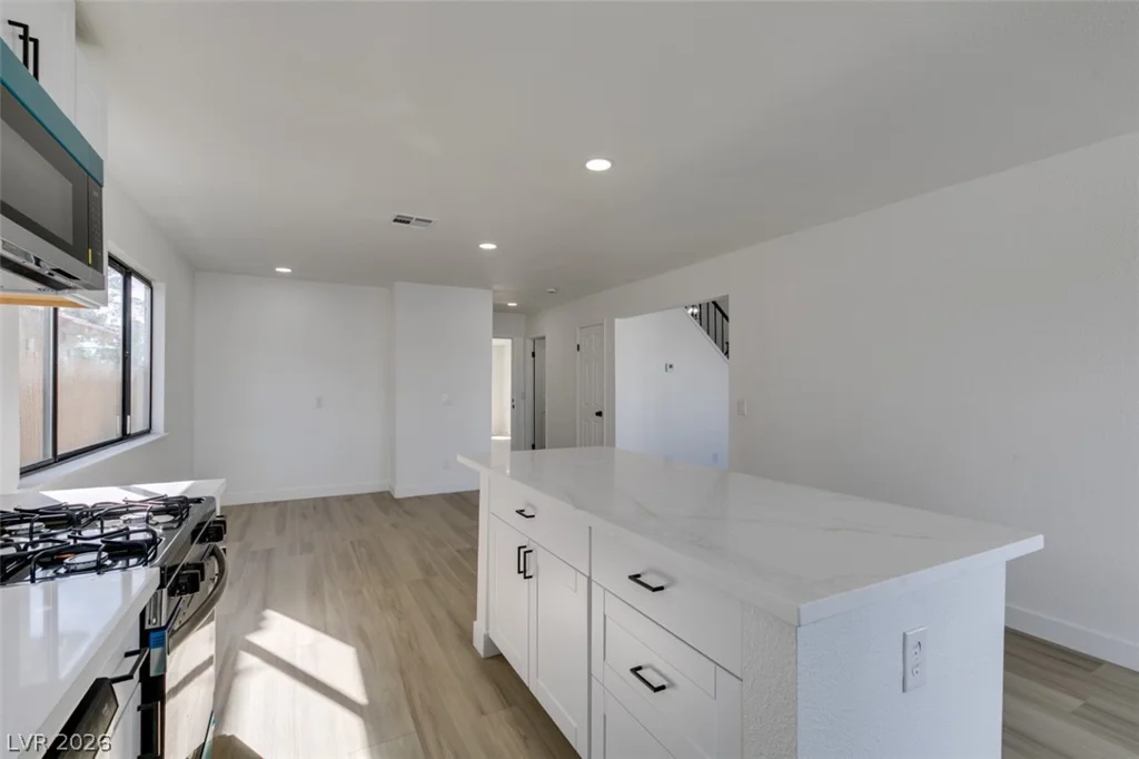 2429 Charteroak, Las Vegas, NV 89108