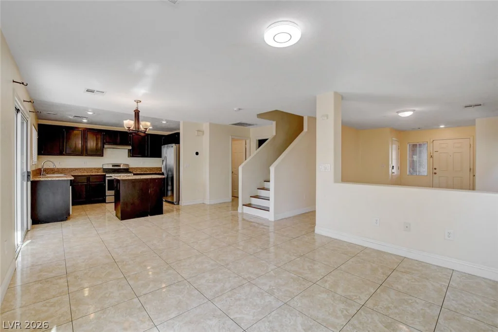 2621 Courlan, North Las Vegas, NV 89084