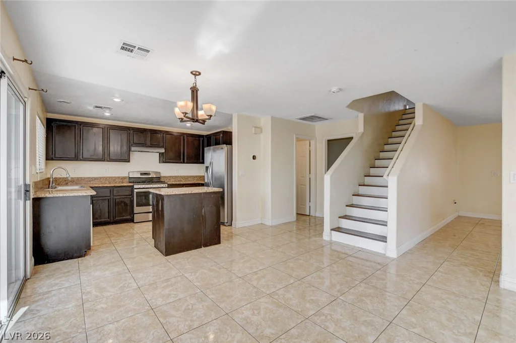 2621 Courlan, North Las Vegas, NV 89084