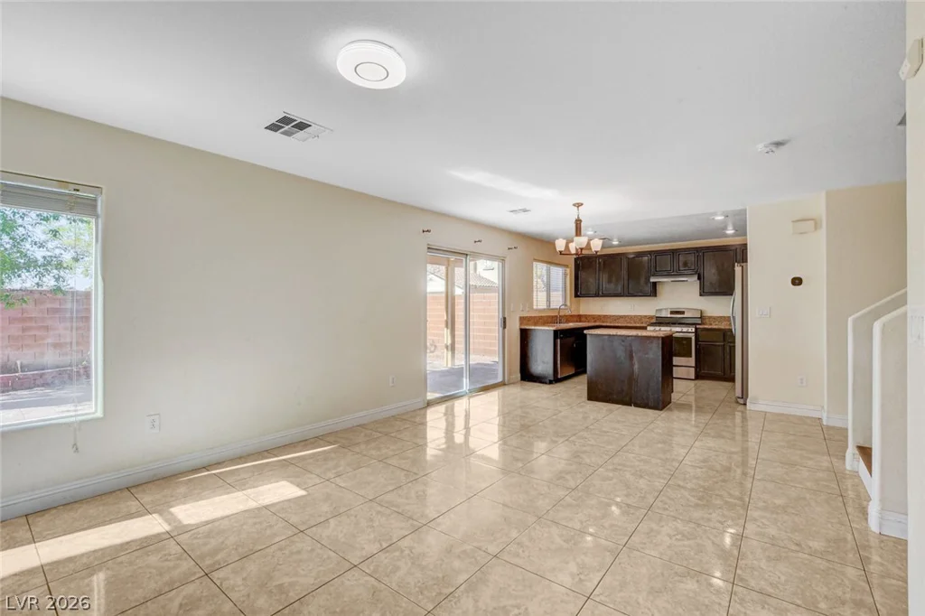 2621 Courlan, North Las Vegas, NV 89084