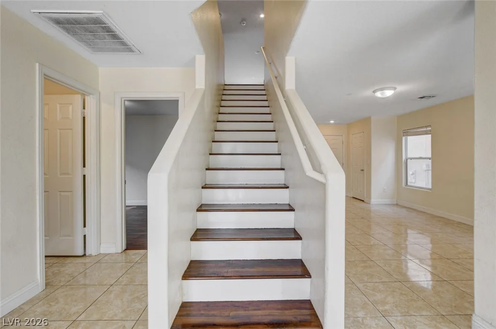 2621 Courlan, North Las Vegas, NV 89084