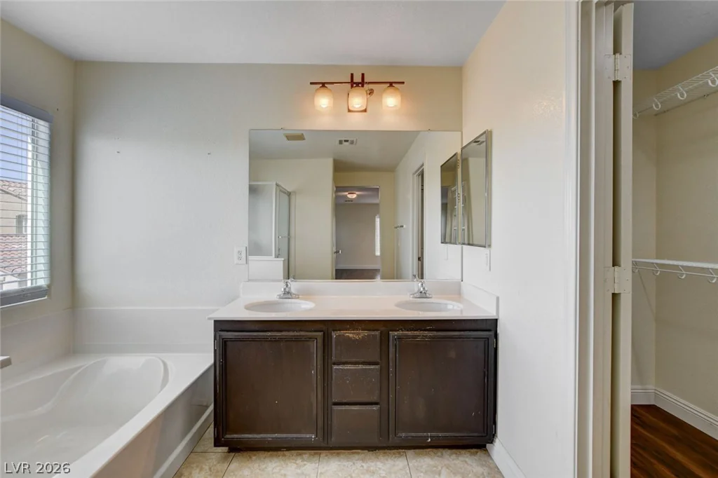 2621 Courlan, North Las Vegas, NV 89084