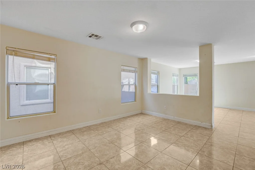 2621 Courlan, North Las Vegas, NV 89084