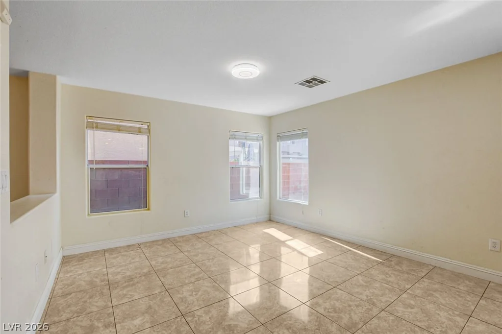 2621 Courlan, North Las Vegas, NV 89084