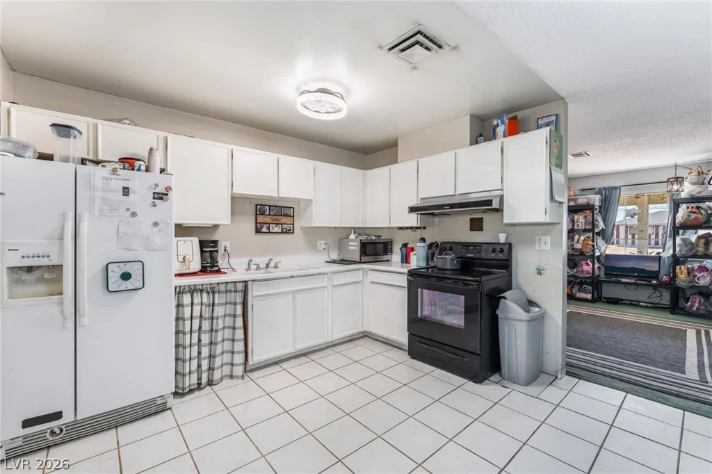 6148 Cromwell, Las Vegas, NV 89107
