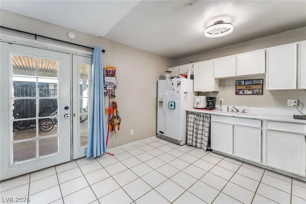 6148 Cromwell, Las Vegas, NV 89107