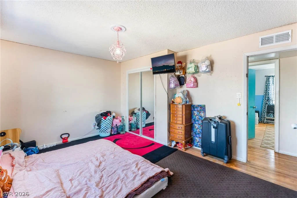 6148 Cromwell, Las Vegas, NV 89107