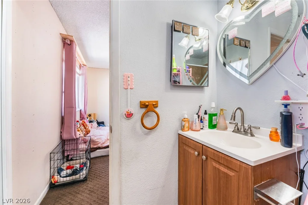 6148 Cromwell, Las Vegas, NV 89107