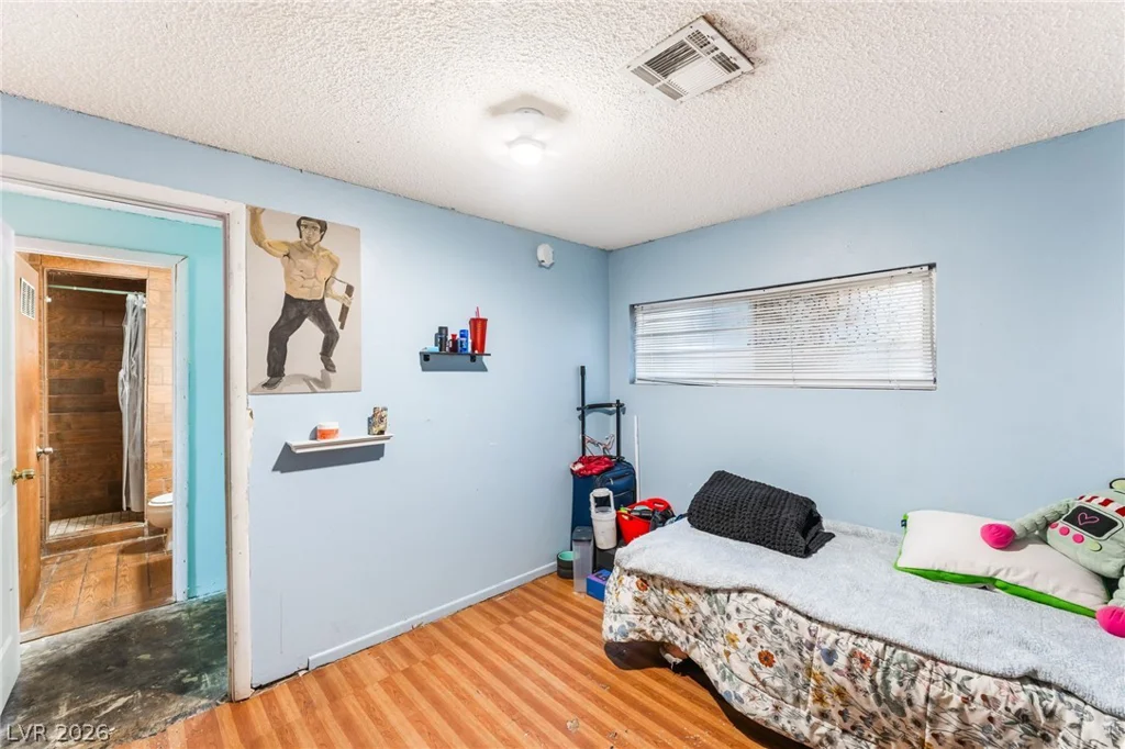 6148 Cromwell, Las Vegas, NV 89107