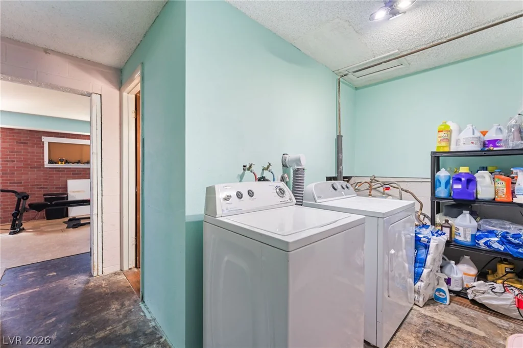 6148 Cromwell, Las Vegas, NV 89107