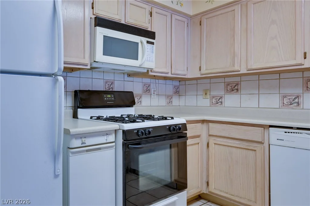 2032 Bavington, Las Vegas, NV 89108