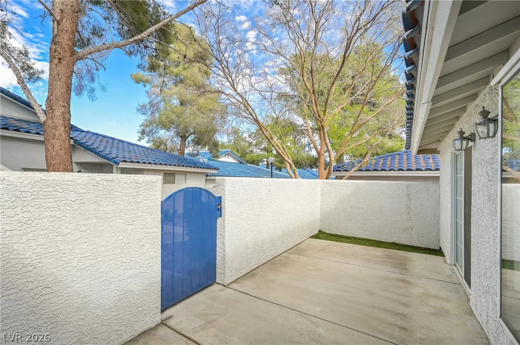 2032 Bavington, Las Vegas, NV 89108