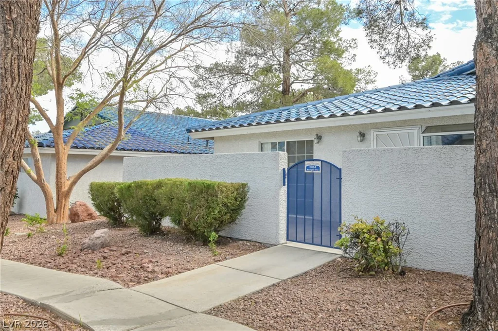 2032 Bavington, Las Vegas, NV 89108