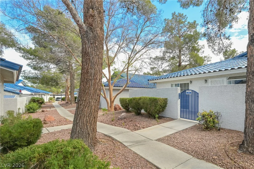 2032 Bavington, Las Vegas, NV 89108