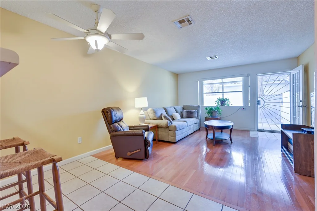 2032 Bavington, Las Vegas, NV 89108