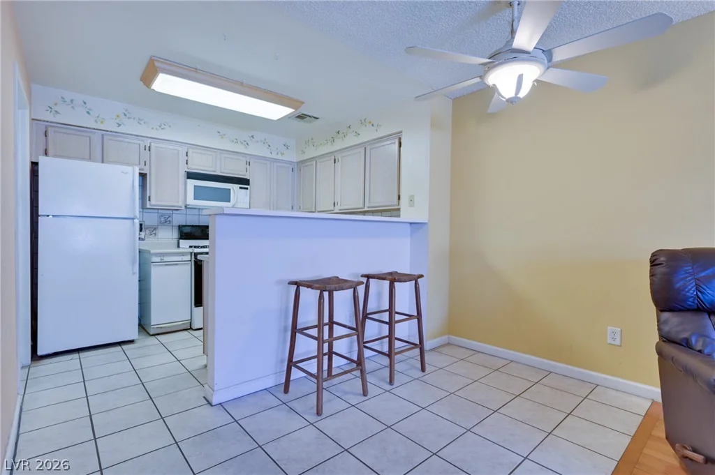 2032 Bavington, Las Vegas, NV 89108