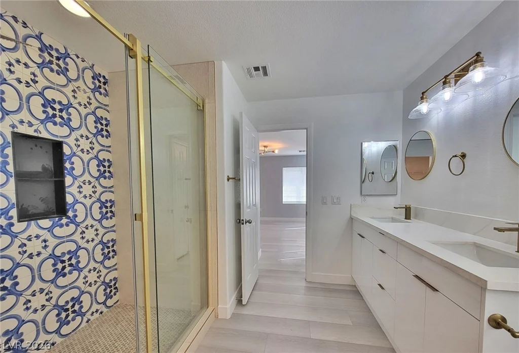 7313 Burnt Umber, Las Vegas, NV 89139