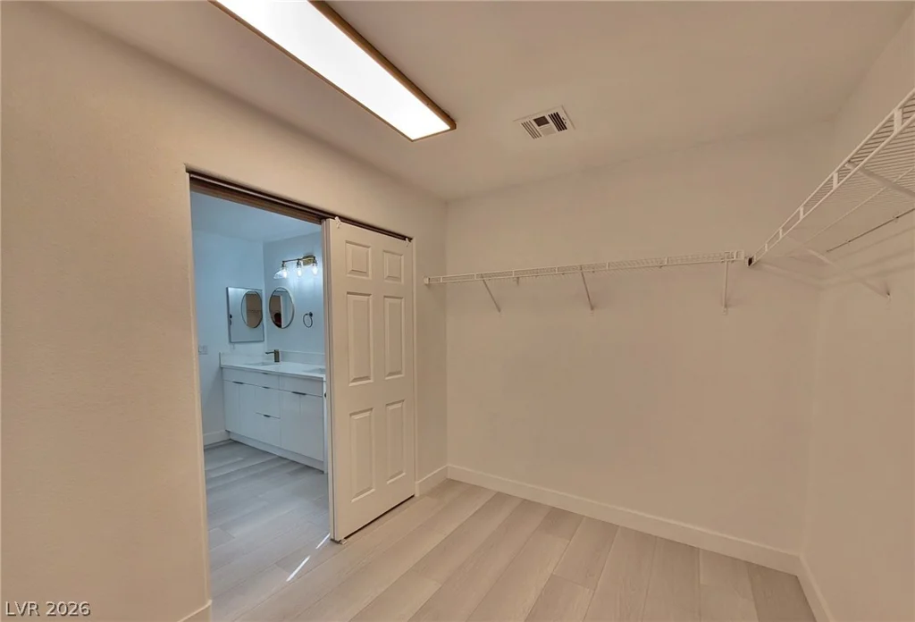 7313 Burnt Umber, Las Vegas, NV 89139