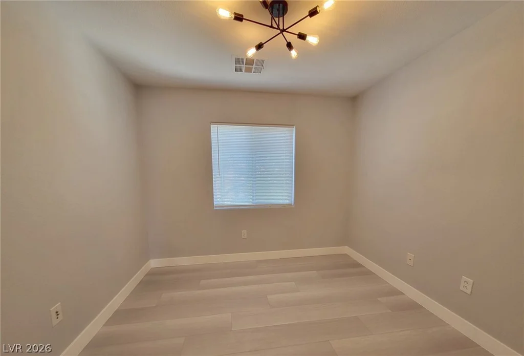 7313 Burnt Umber, Las Vegas, NV 89139