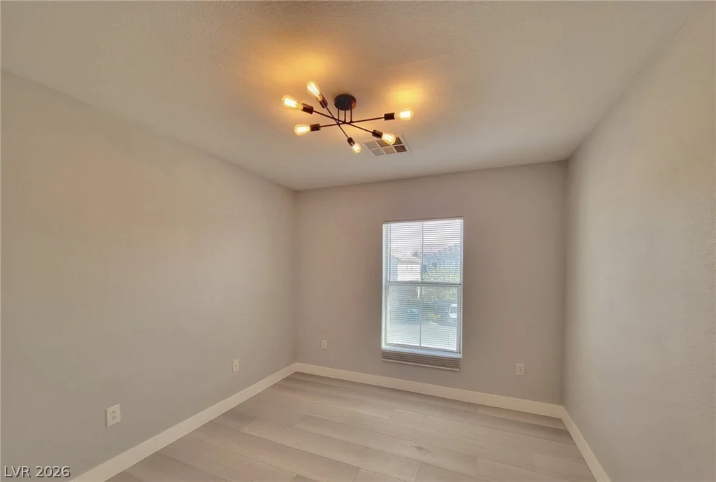 7313 Burnt Umber, Las Vegas, NV 89139