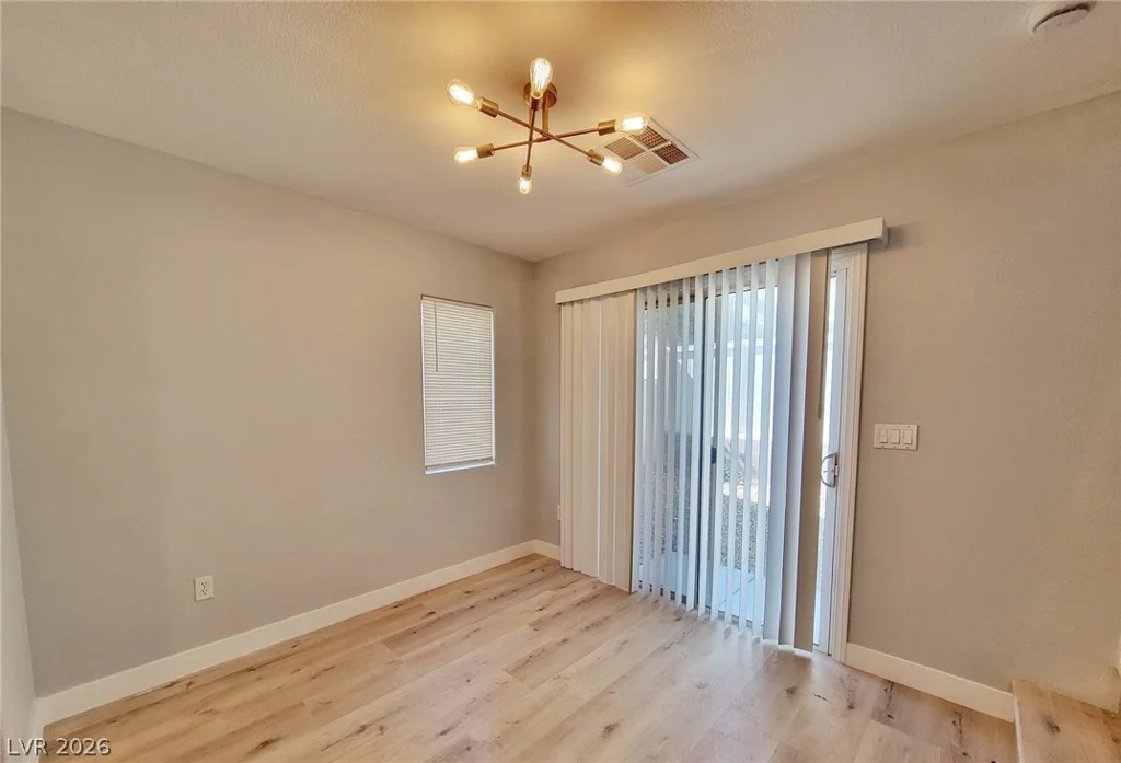 7313 Burnt Umber, Las Vegas, NV 89139
