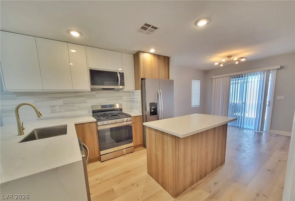7313 Burnt Umber, Las Vegas, NV 89139